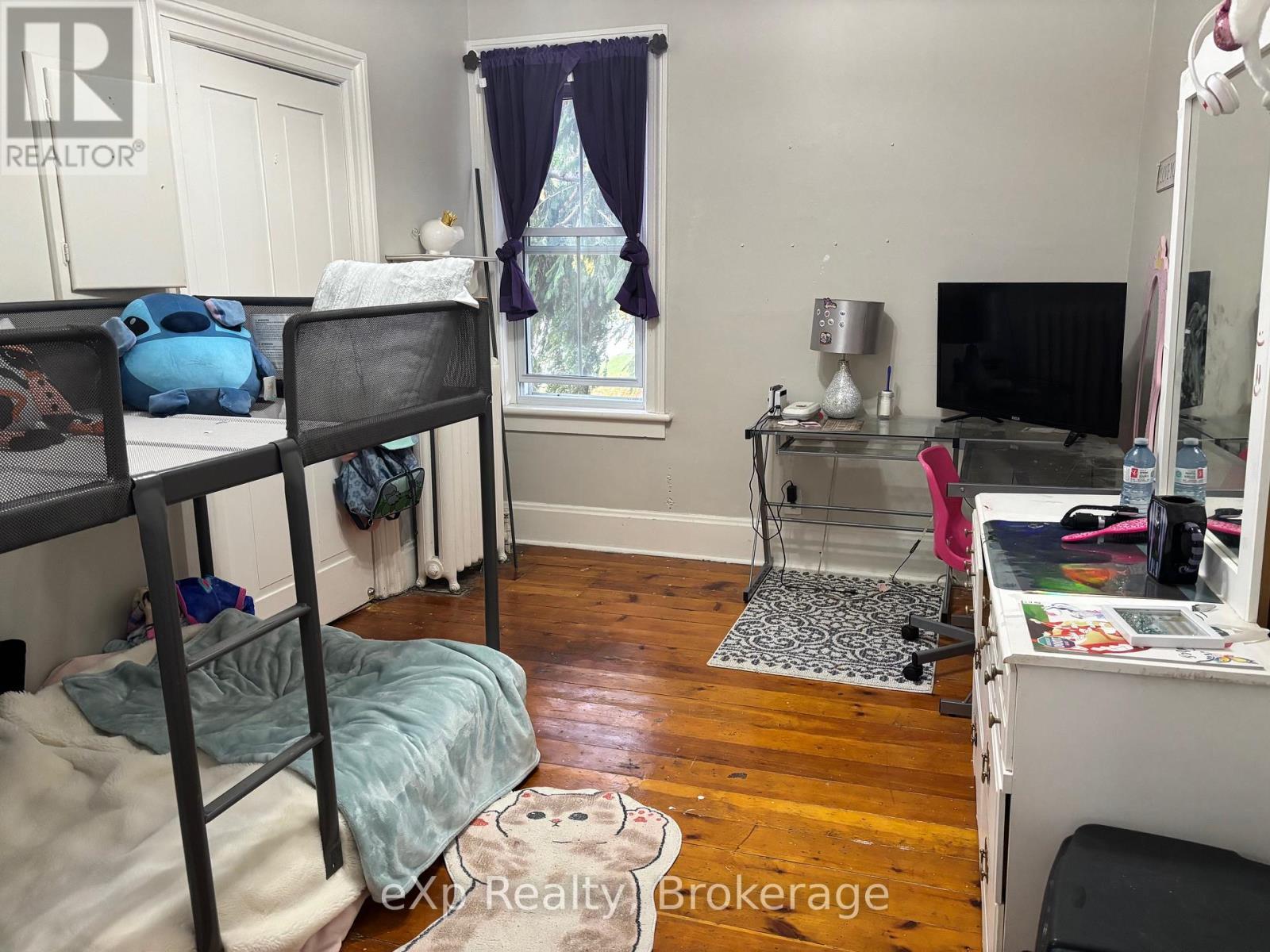 16 Peter Street S, South Bruce, ON - Indoor