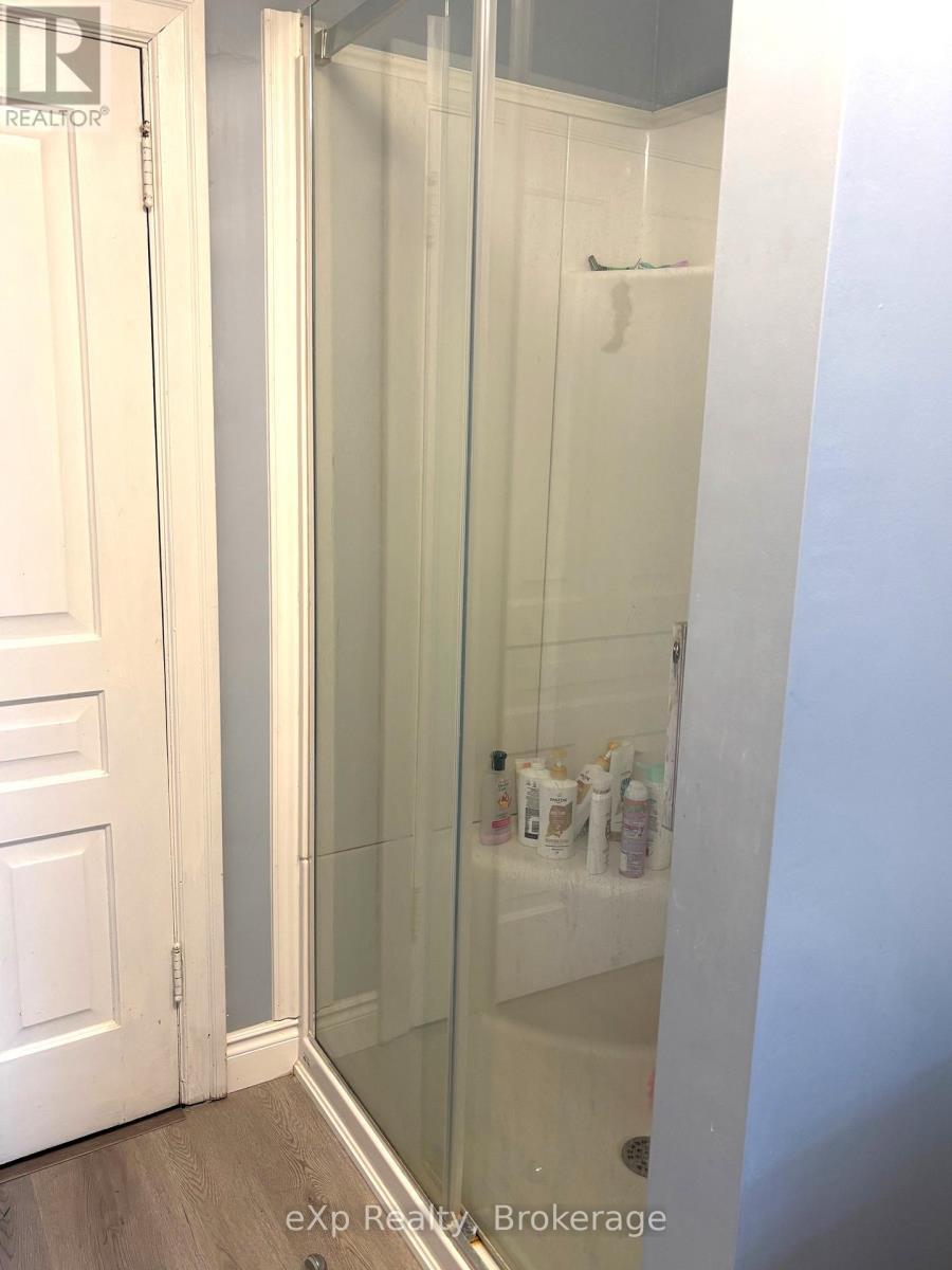 16 Peter Street S, South Bruce, ON - Indoor Photo Showing Bathroom