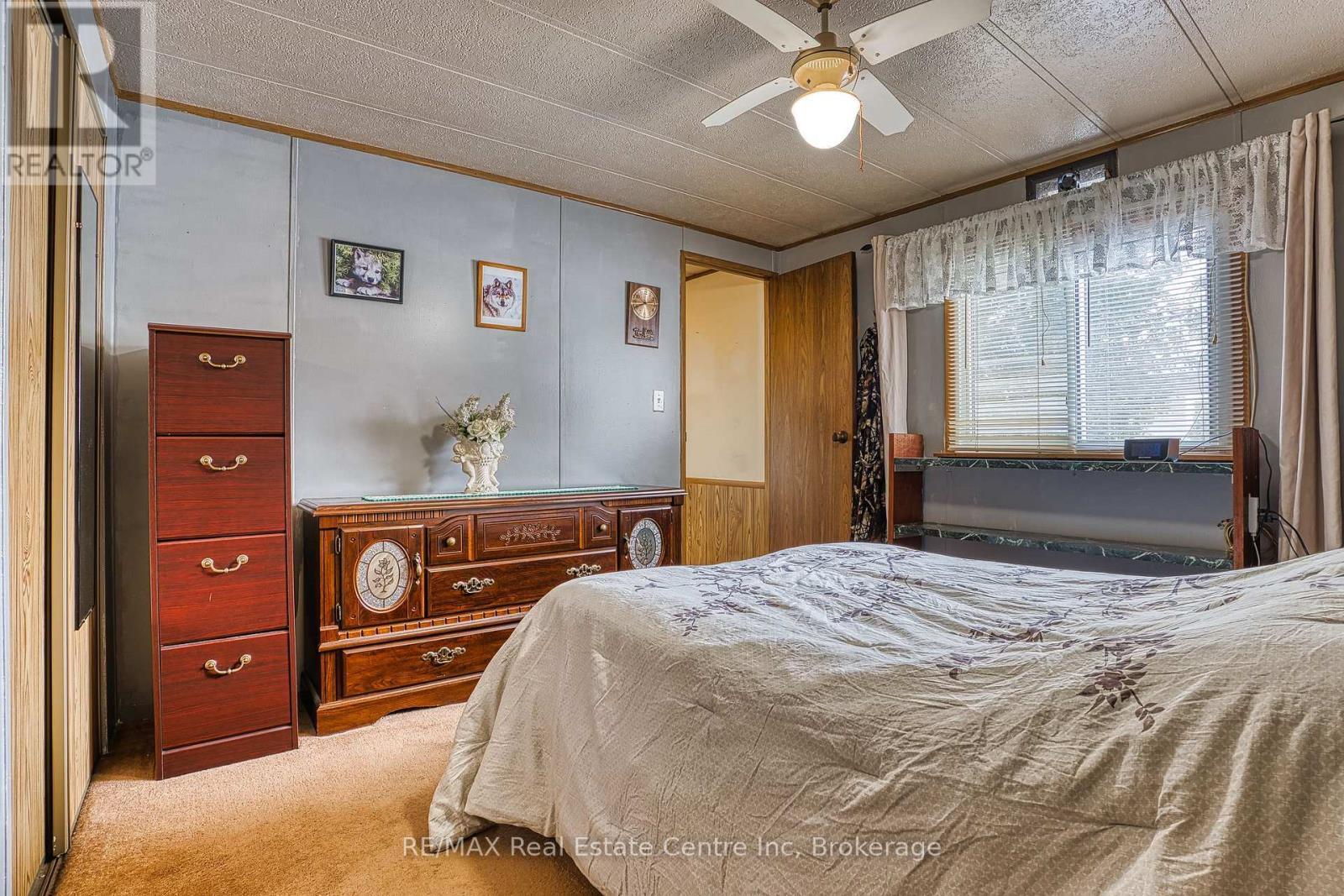 54 First Avenue, Wellington North, ON - Indoor Photo Showing Bedroom