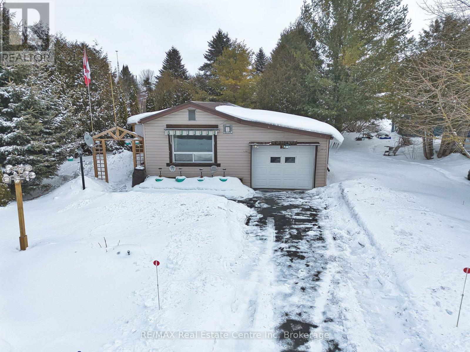 54 First Avenue, Wellington North, ON - Outdoor