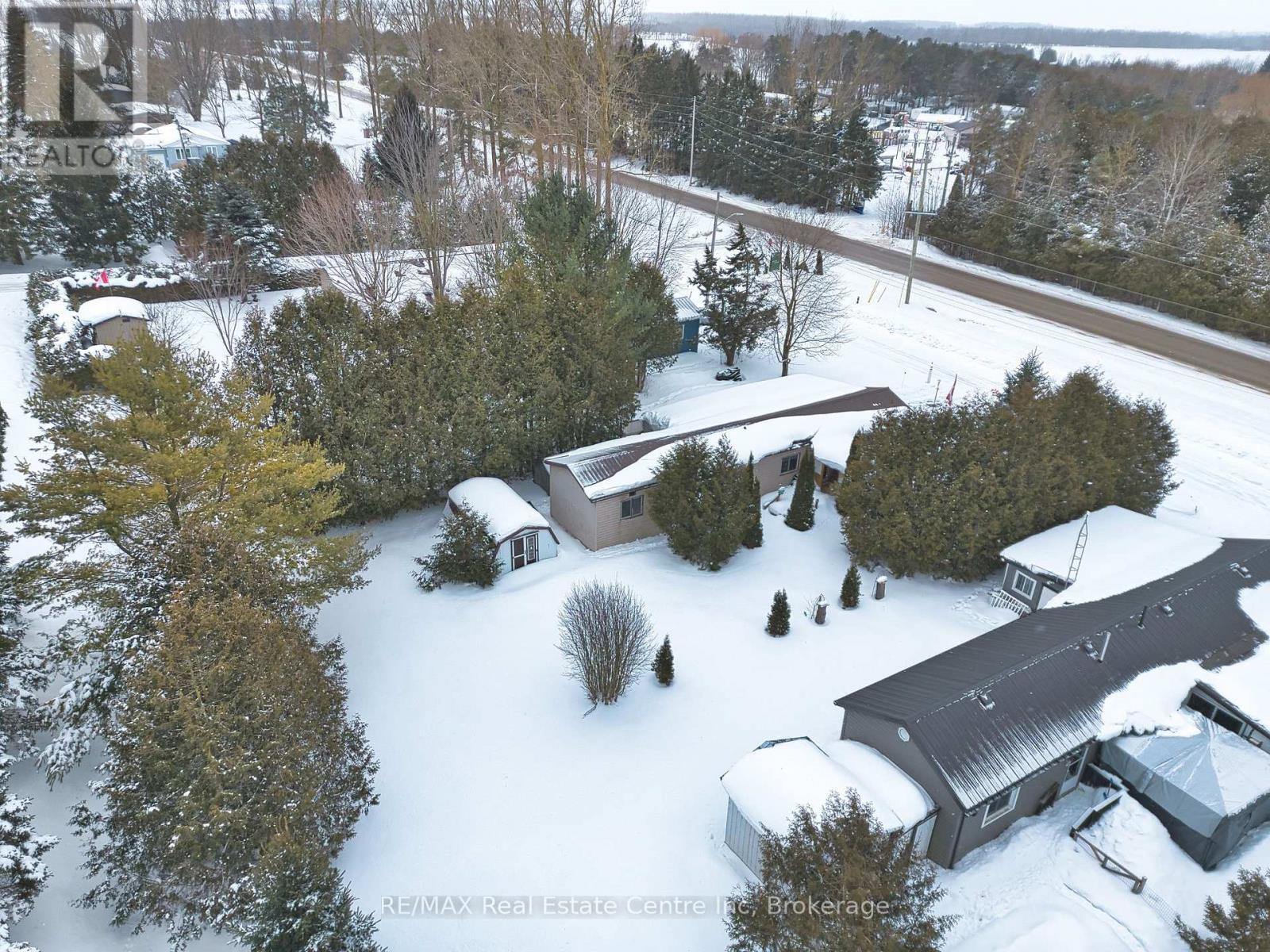 54 First Avenue, Wellington North, ON - Outdoor