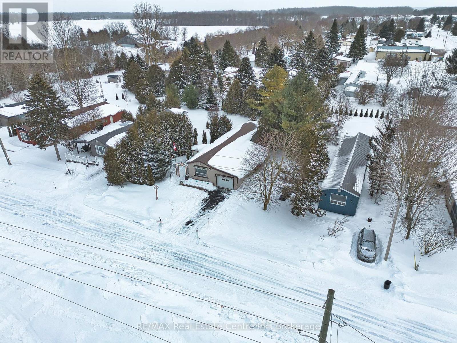 54 First Avenue, Wellington North, ON - Outdoor