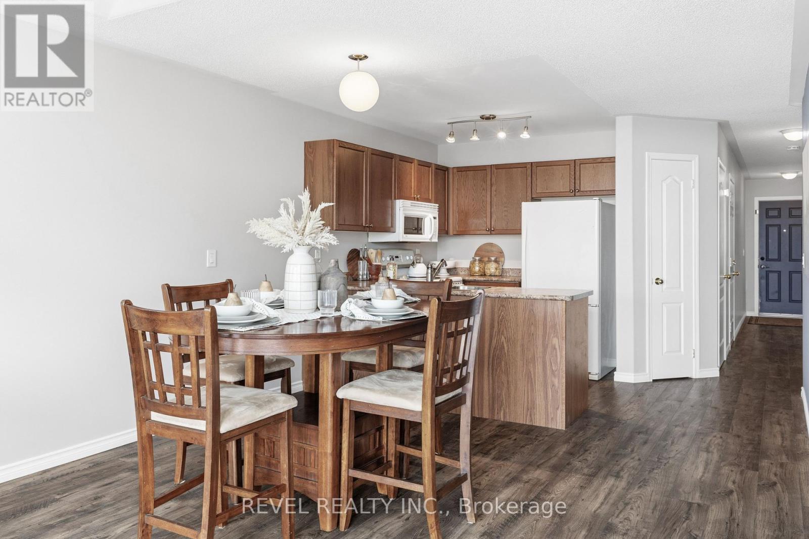 617 Clancy Crescent, Peterborough (Otonabee Ward 1), ON - Indoor