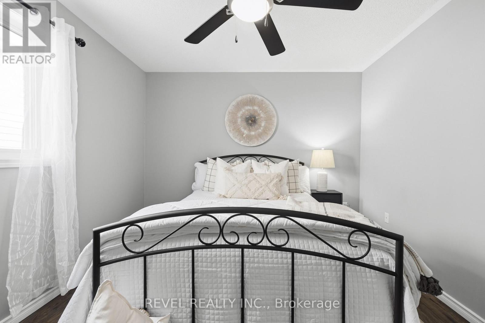 617 Clancy Crescent, Peterborough (Otonabee Ward 1), ON - Indoor Photo Showing Bedroom