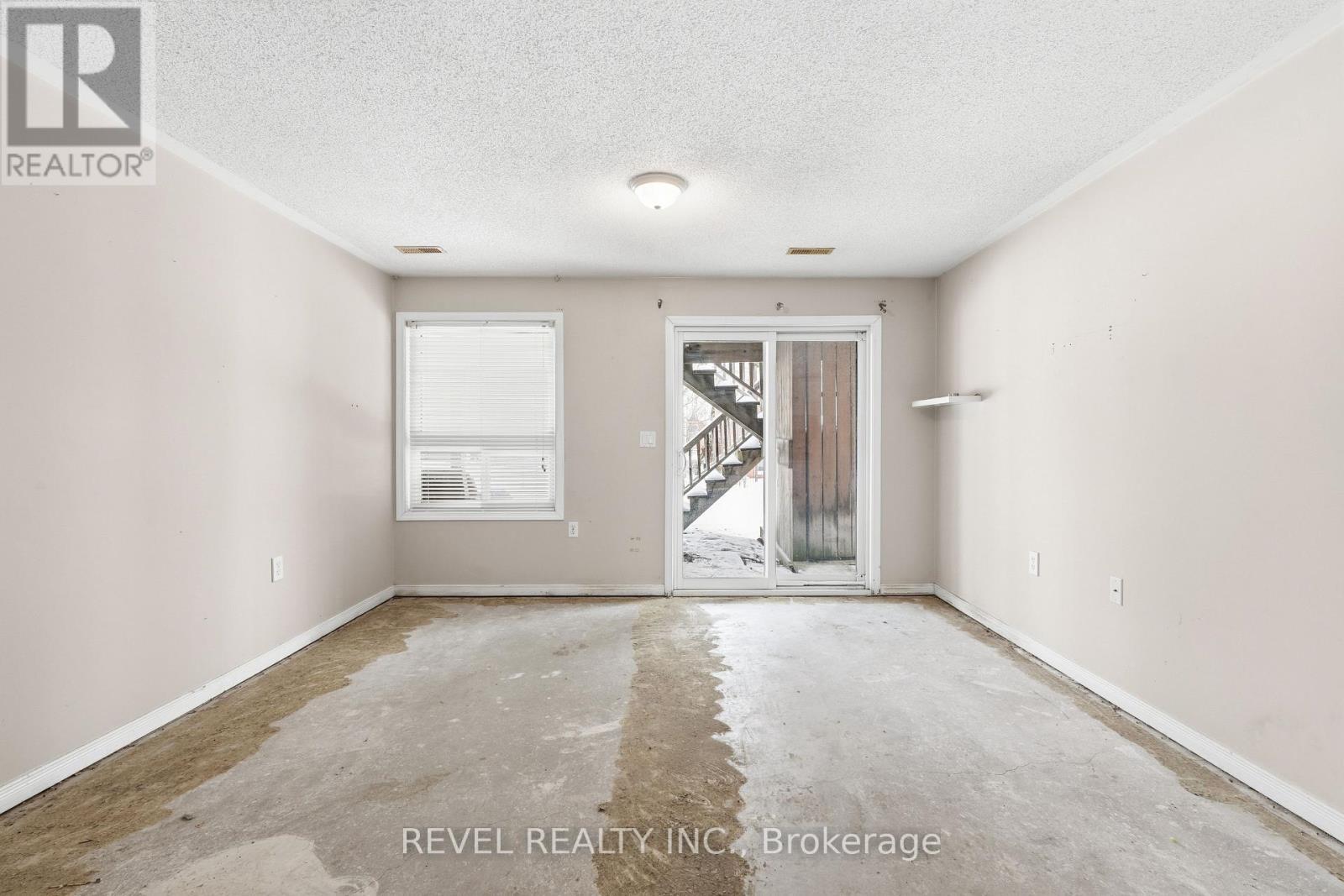 617 Clancy Crescent, Peterborough (Otonabee Ward 1), ON - Indoor Photo Showing Other Room