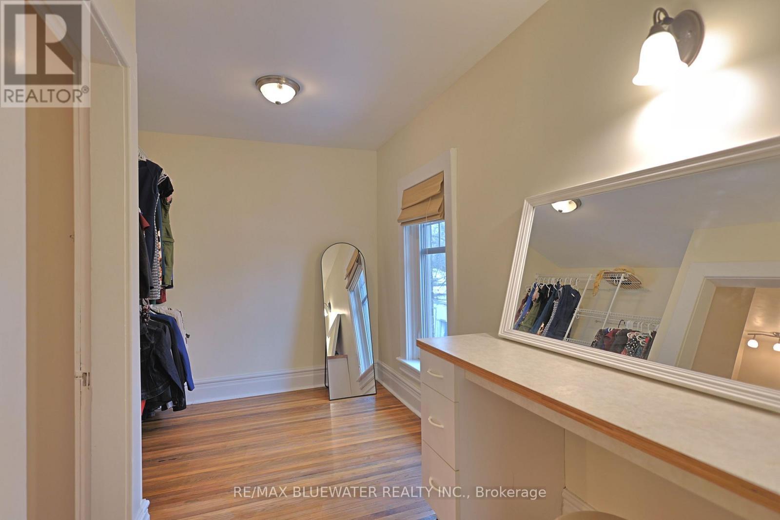 181 Parkhill Main Street, North Middlesex (Parkhill), ON - Indoor Photo Showing Other Room