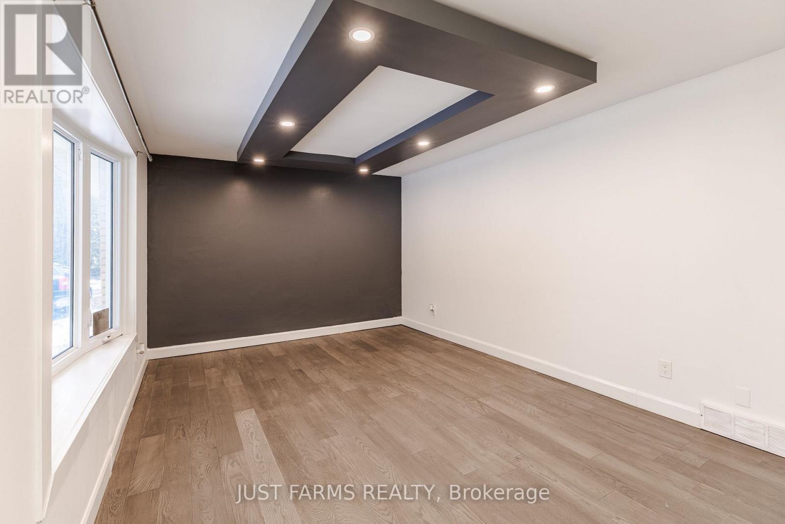 612 Trillium Drive, Southwest Middlesex, ON - Indoor Photo Showing Other Room