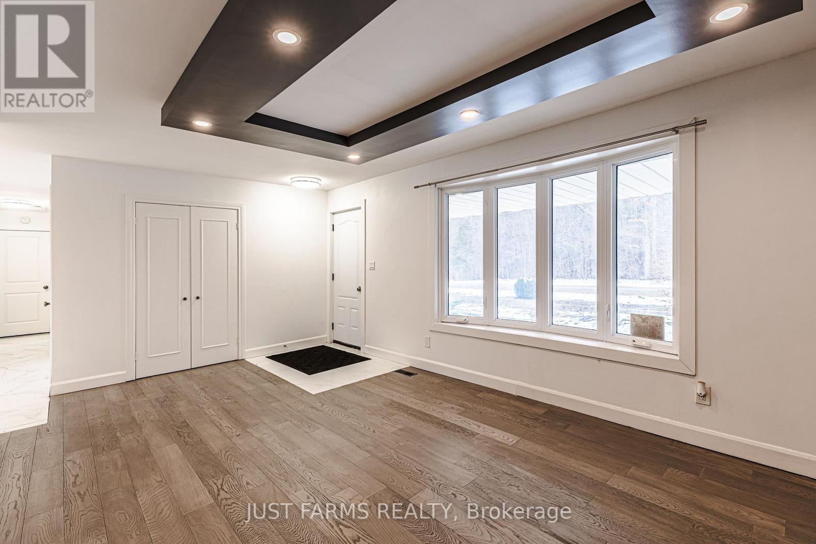 612 Trillium Drive, Southwest Middlesex, ON - Indoor Photo Showing Other Room