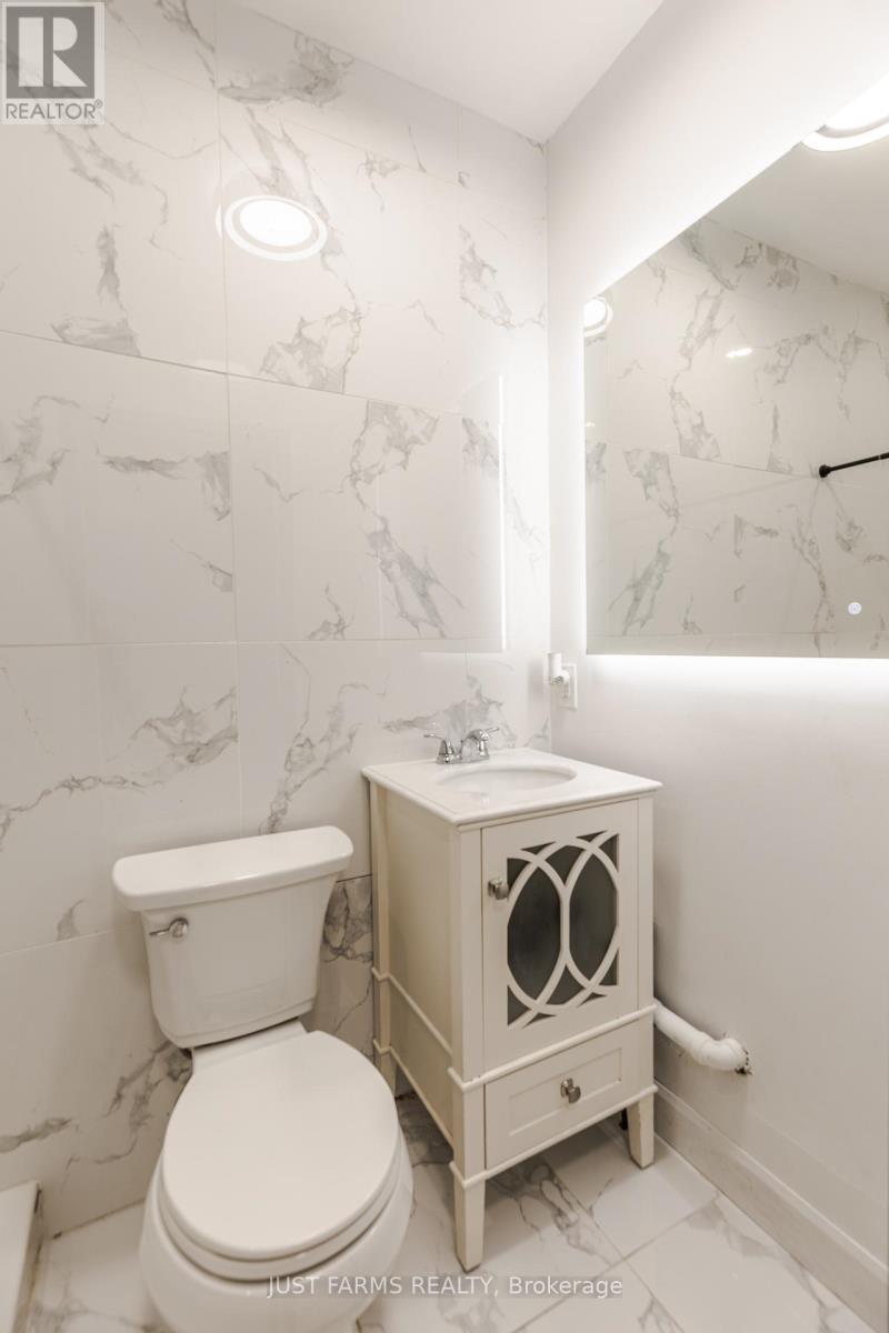 612 Trillium Drive, Southwest Middlesex, ON - Indoor Photo Showing Bathroom