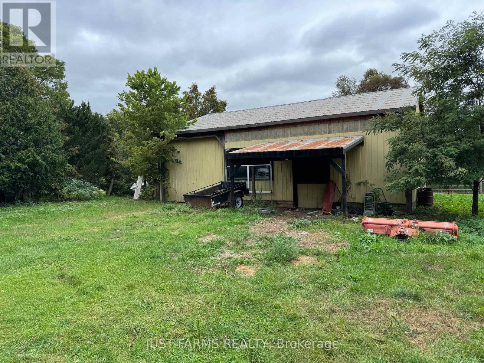 612 Trillium Drive, Southwest Middlesex, ON - Outdoor