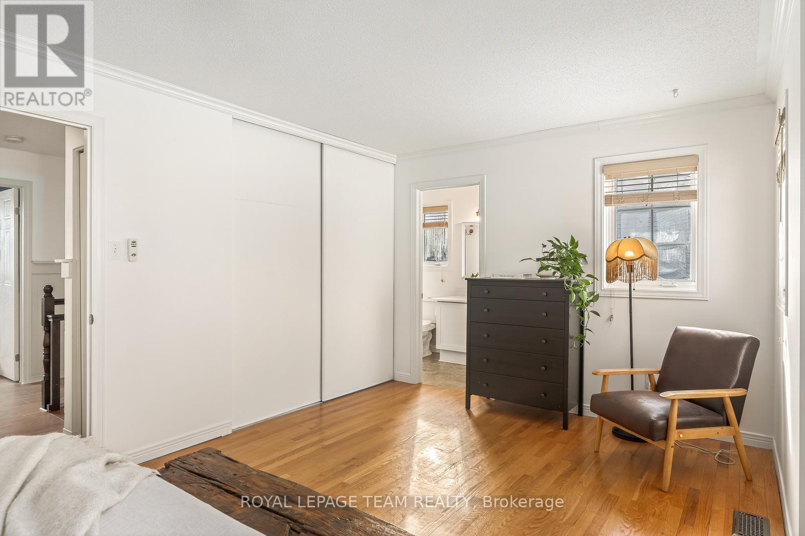 77 Armagh Way, Ottawa, ON - Indoor Photo Showing Bedroom