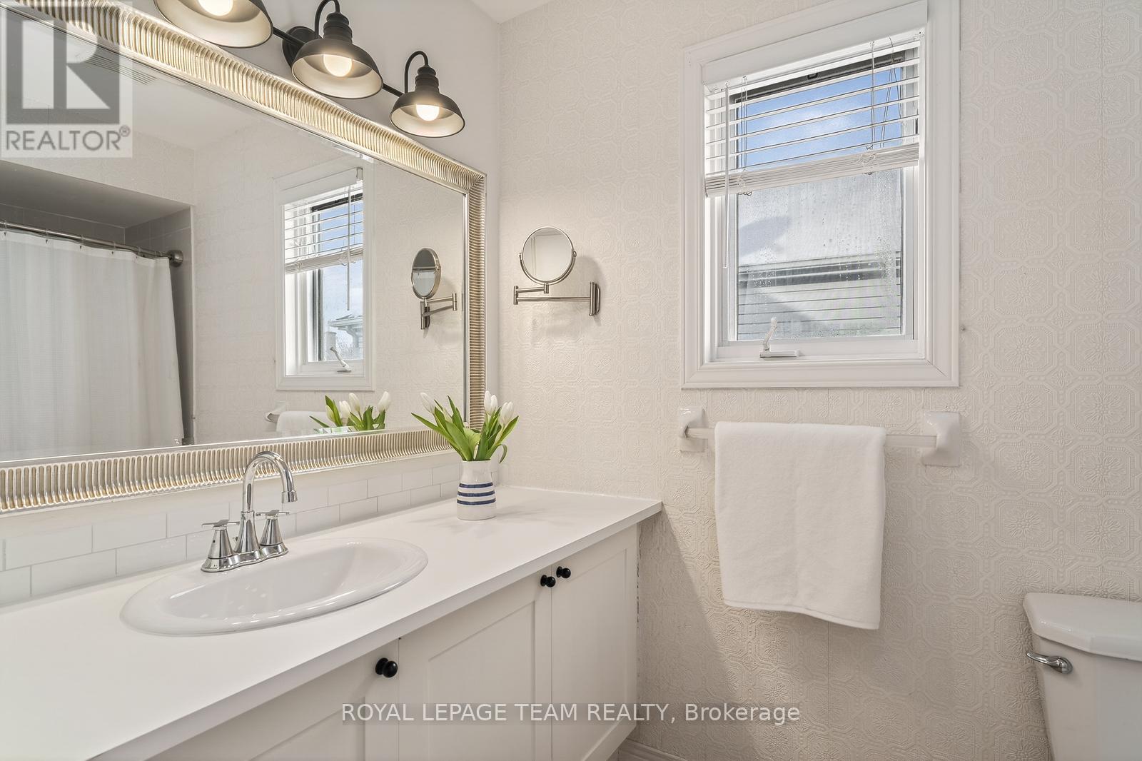 77 Armagh Way, Ottawa, ON - Indoor Photo Showing Bathroom