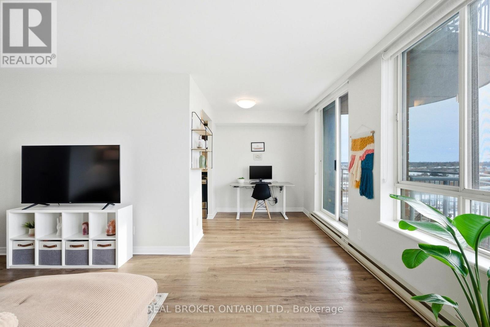 703 - 100 Grant Carman Drive, Ottawa, ON - Indoor