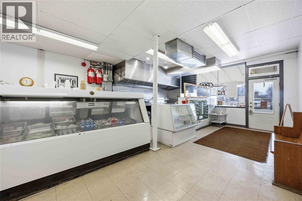 140 East Street North, Sarnia, ON