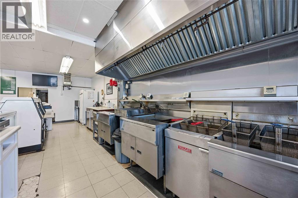 140 East Street North, Sarnia, ON