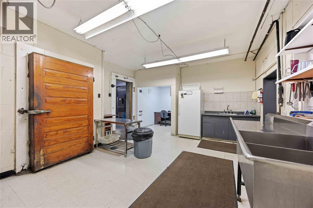 140 East Street North, Sarnia, ON