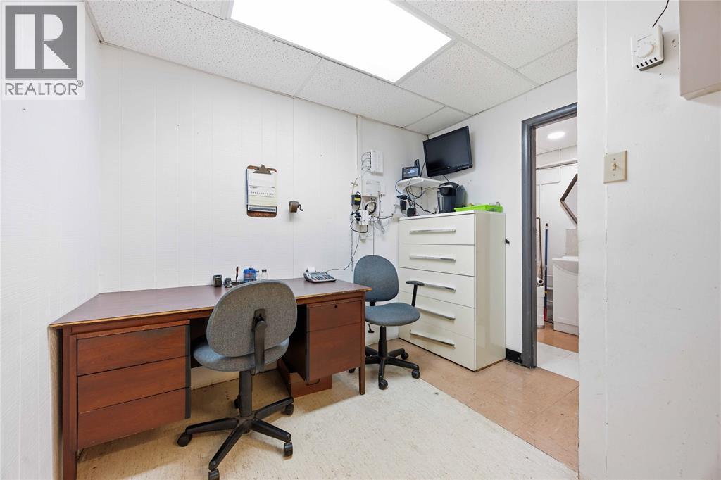 140 East Street North, Sarnia, ON