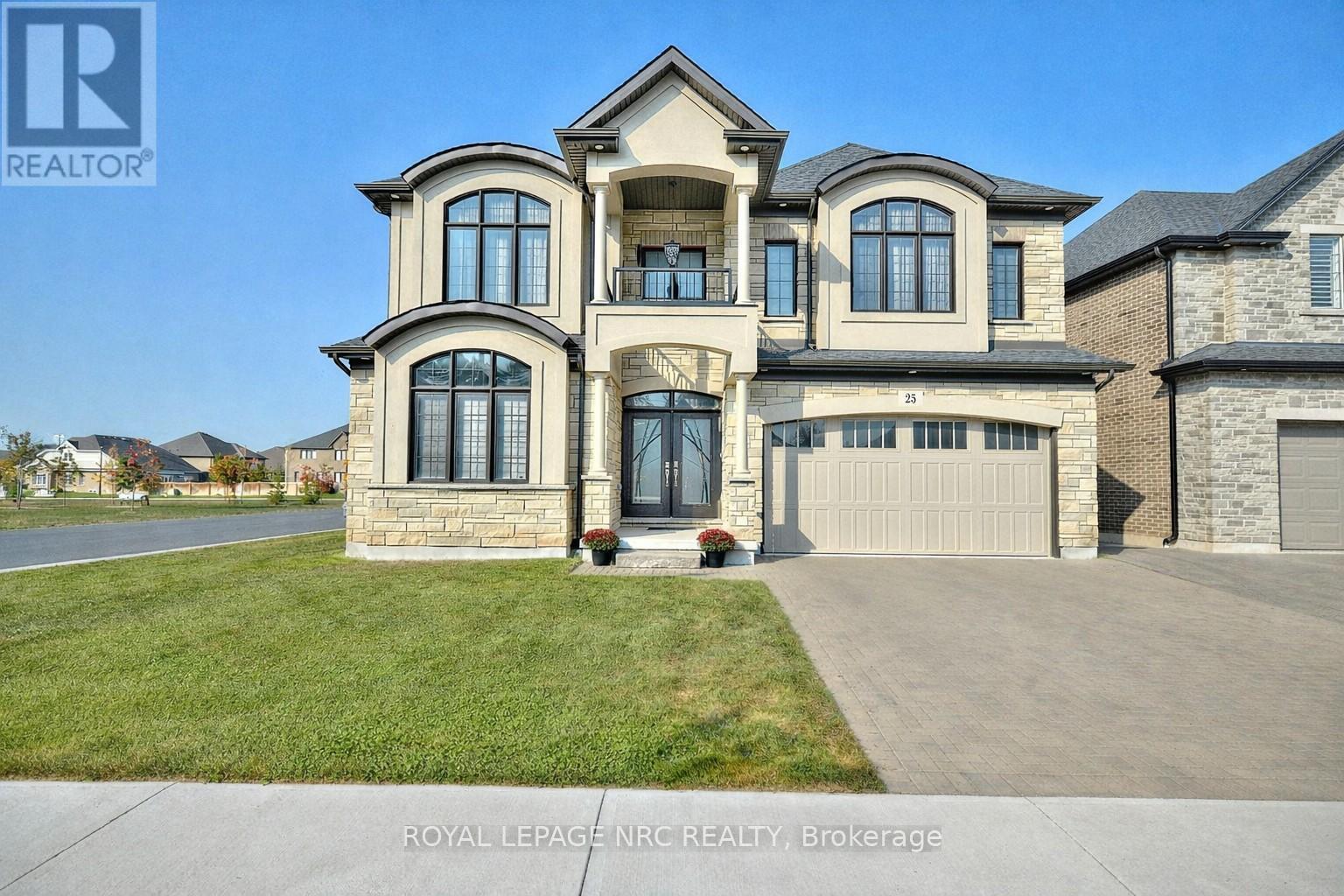 25 Philmori Boulevard, Pelham (Fonthill), ON - Outdoor With Facade