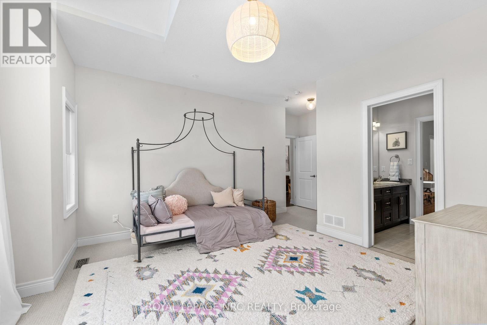 25 Philmori Boulevard, Pelham (Fonthill), ON - Indoor Photo Showing Bedroom