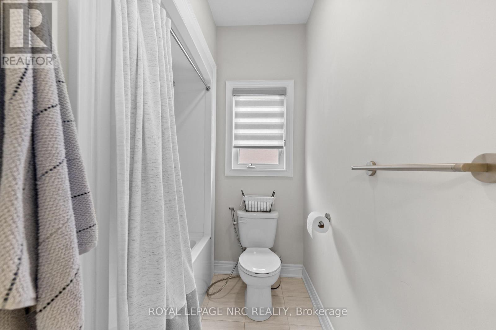 25 Philmori Boulevard, Pelham (Fonthill), ON - Indoor Photo Showing Bathroom