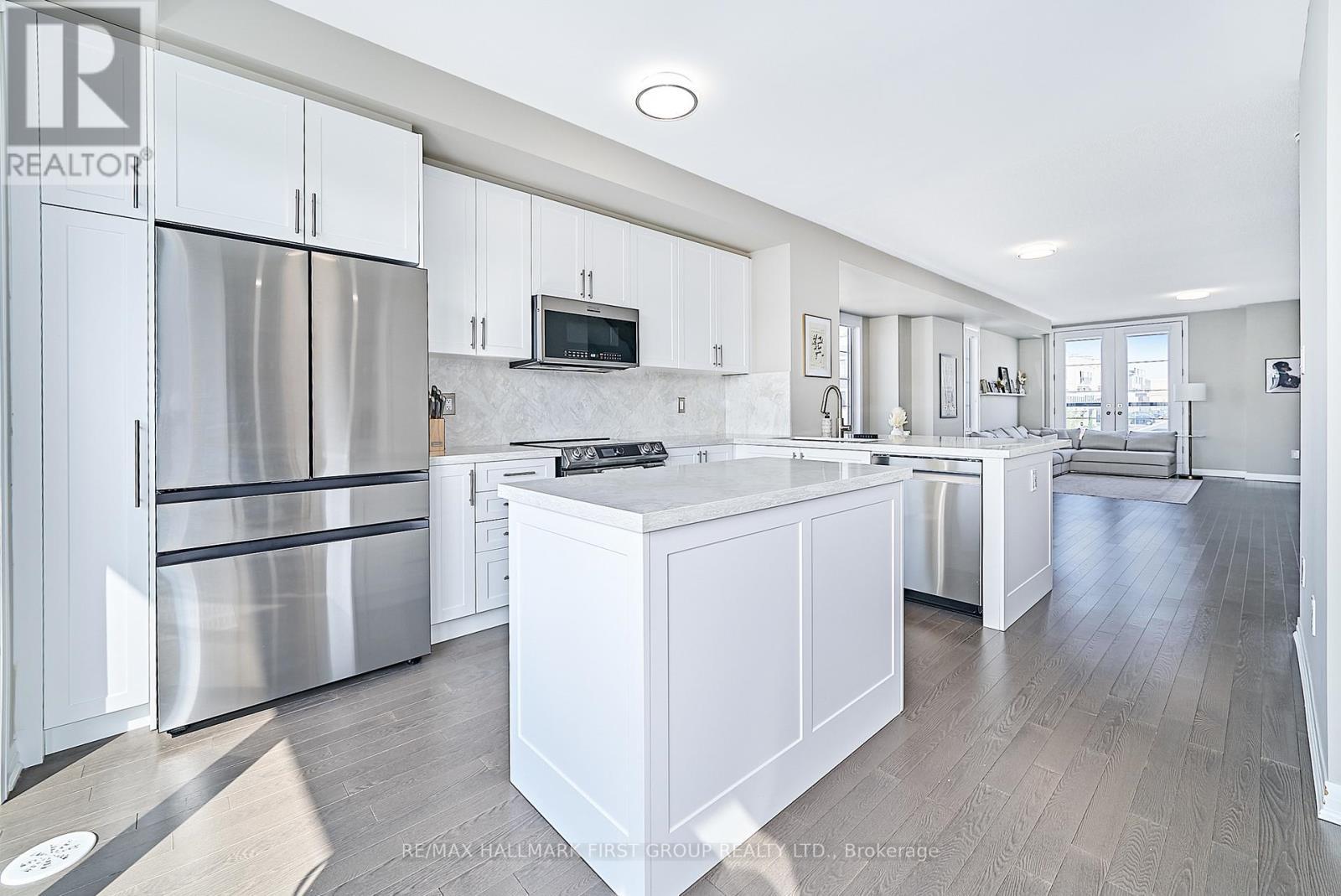 1 Clarington Boulevard, Clarington, ON - Indoor Photo Showing Kitchen With Stainless Steel Kitchen
