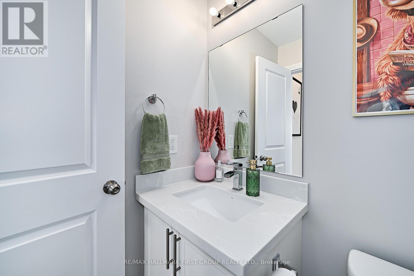 1 Clarington Boulevard, Clarington, ON - Indoor Photo Showing Bathroom