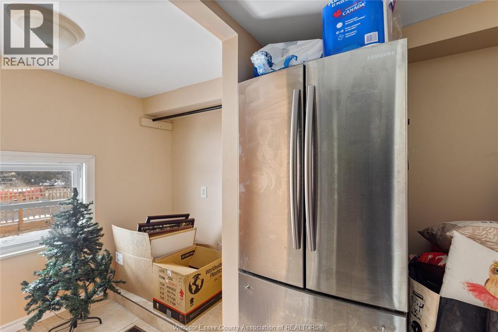 86 Draper Street, Colchester, ON - Indoor Photo Showing Other Room