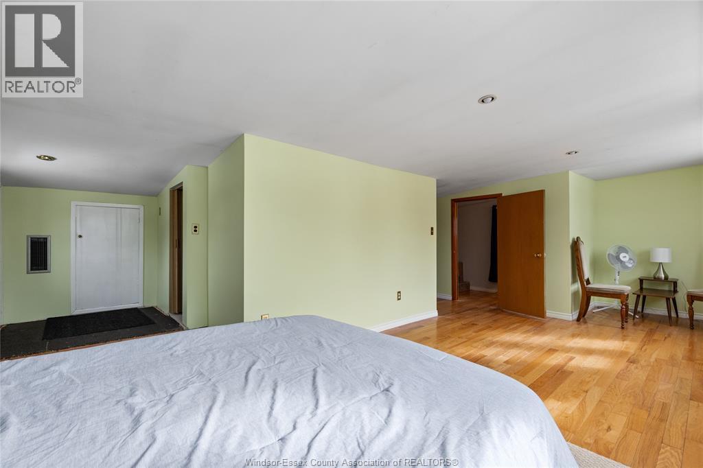 86 Draper Street, Colchester, ON - Indoor Photo Showing Bedroom