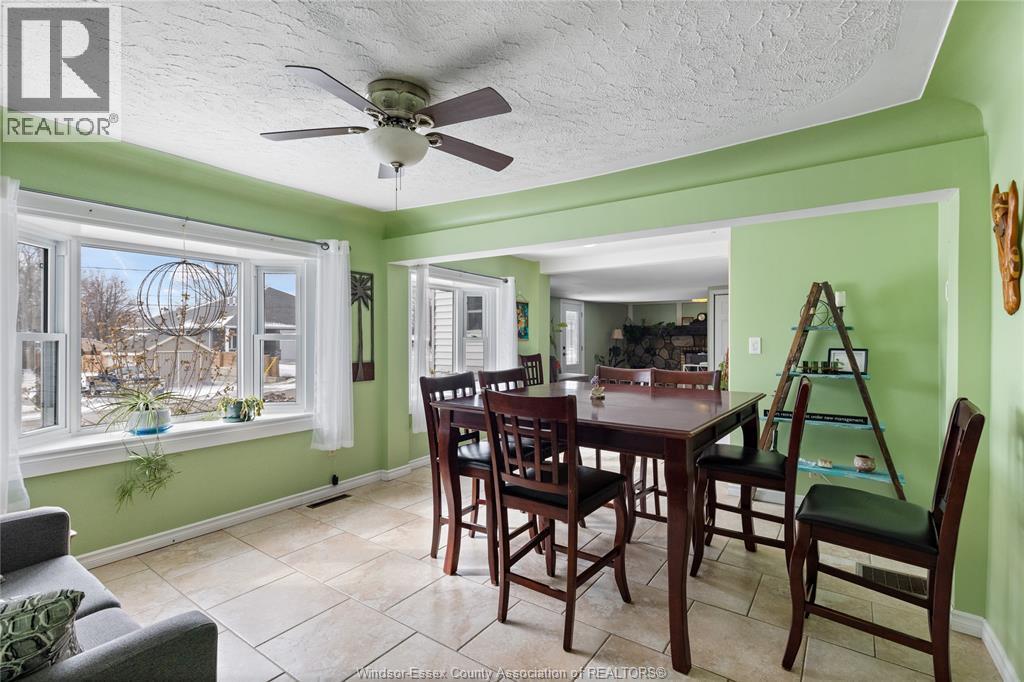 86 Draper Street, Colchester, ON - Indoor Photo Showing Dining Room