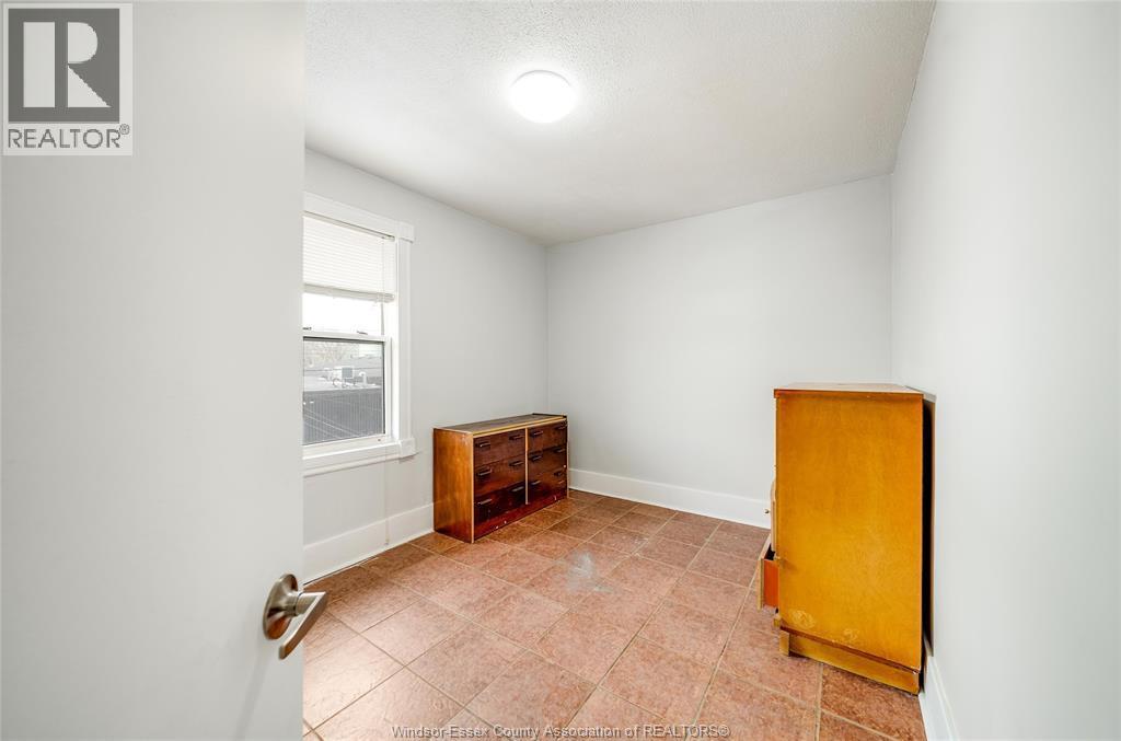 1088 Hickory, Windsor, ON - Indoor Photo Showing Other Room
