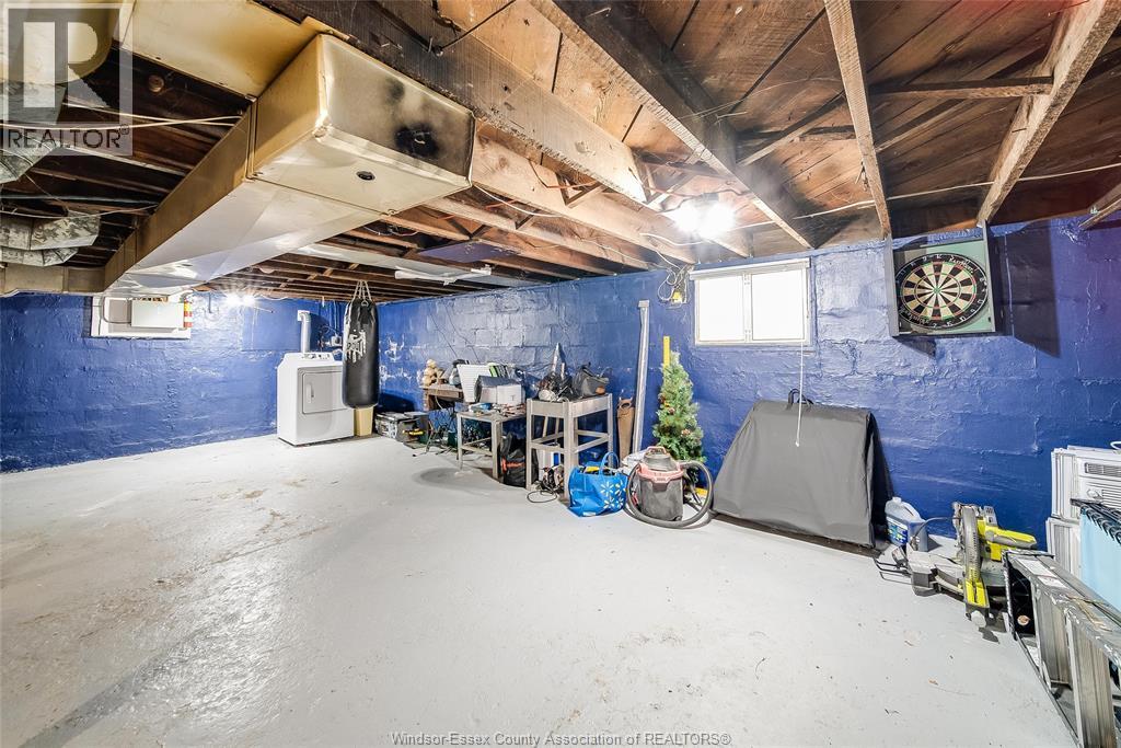 1088 Hickory, Windsor, ON - Indoor Photo Showing Basement
