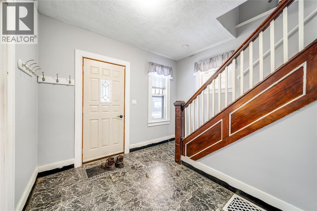 1088 Hickory, Windsor, ON - Indoor Photo Showing Other Room