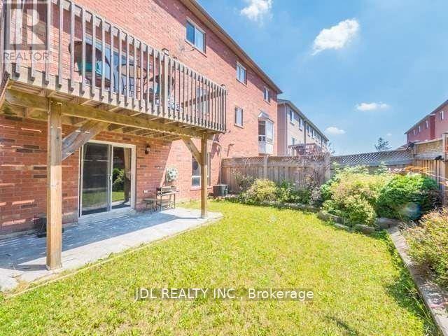 69 Gail Parks Crescent, Newmarket, ON - Outdoor