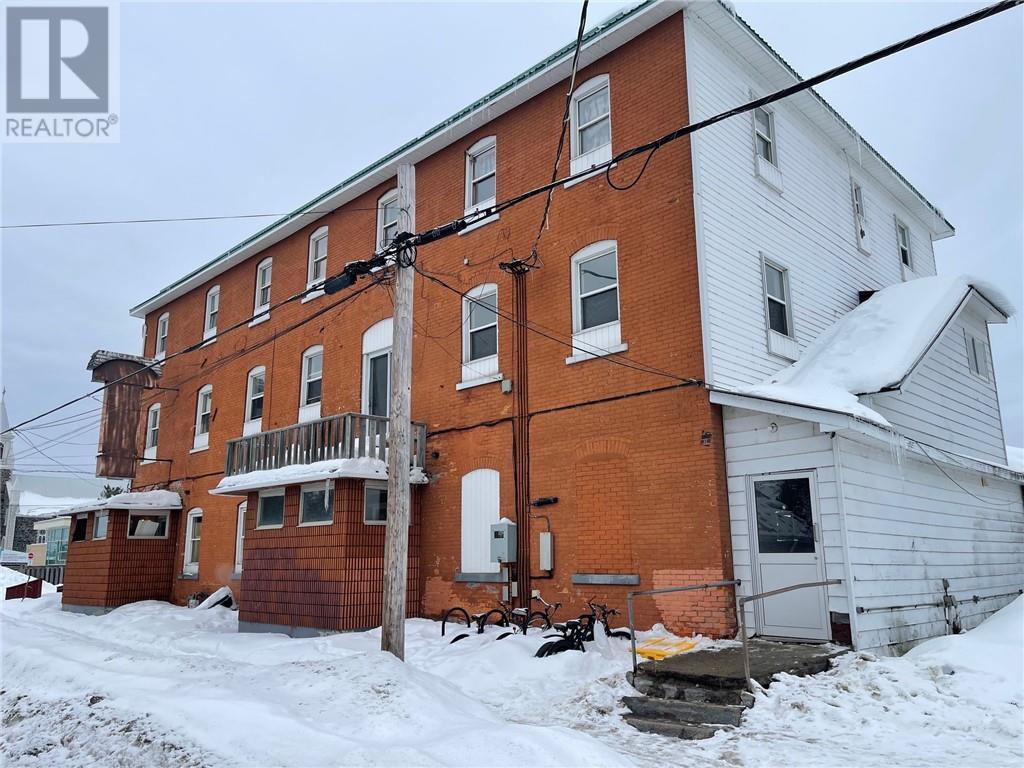 3650 Errington Avenue, Chelmsford, ON - Outdoor With Exterior