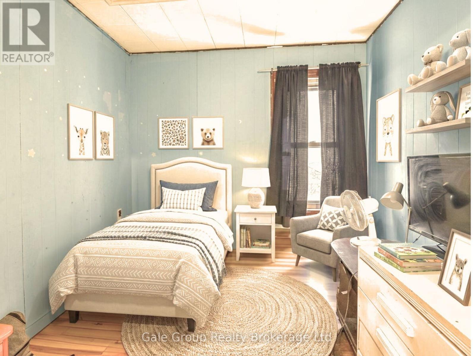 Main Floor Bedroom 3 - 839 Dufferin Street, Woodstock (Woodstock - South), ON - Indoor Photo Showing Bedroom