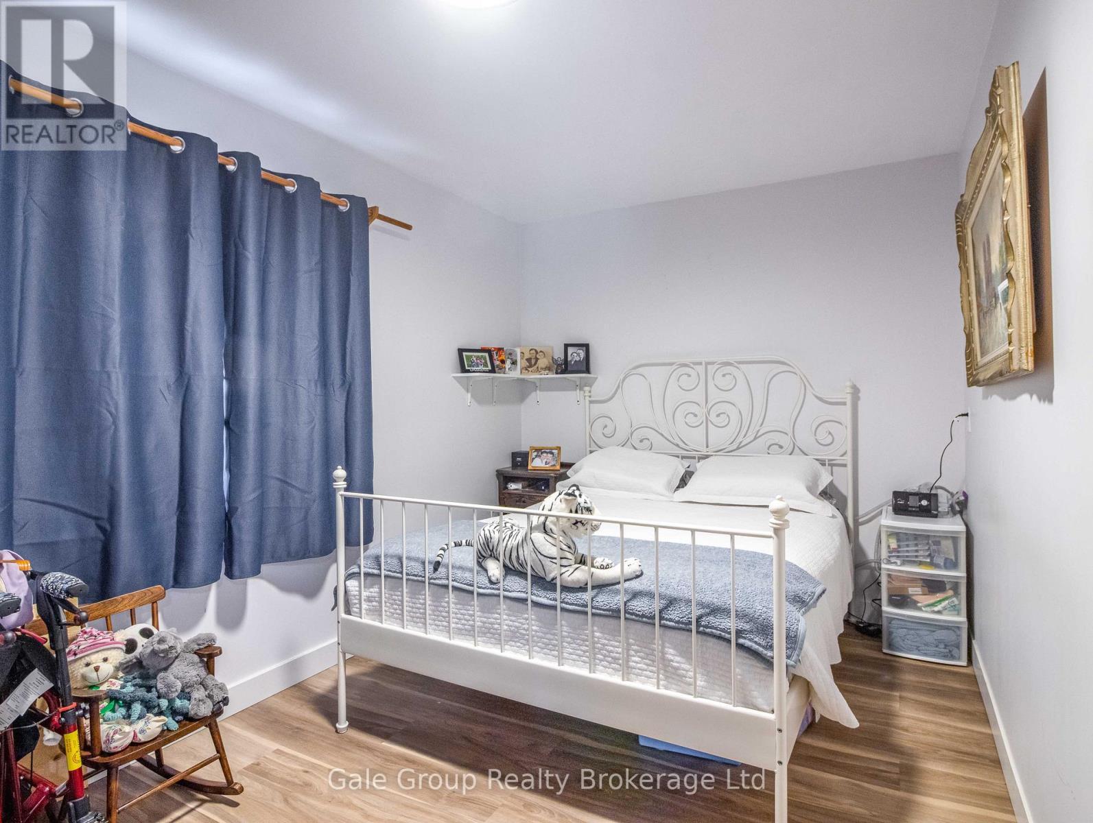In-Law Suite Bedroom 1 - 839 Dufferin Street, Woodstock (Woodstock - South), ON - Indoor Photo Showing Bedroom