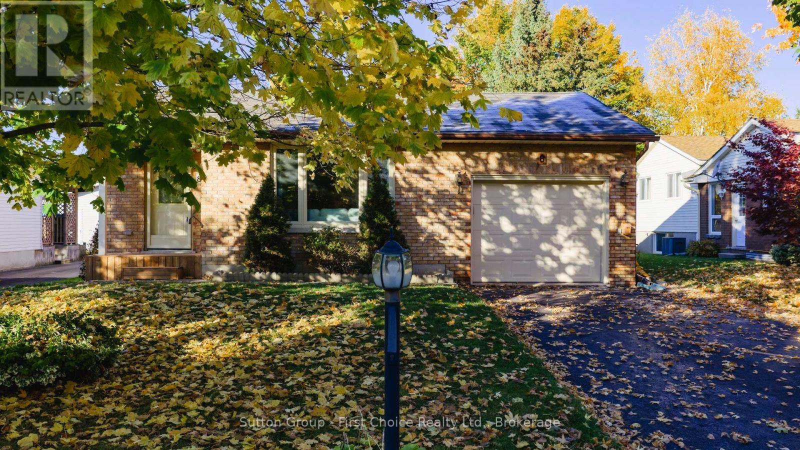 8 Dunsford Crescent, St. Marys, ON - Outdoor