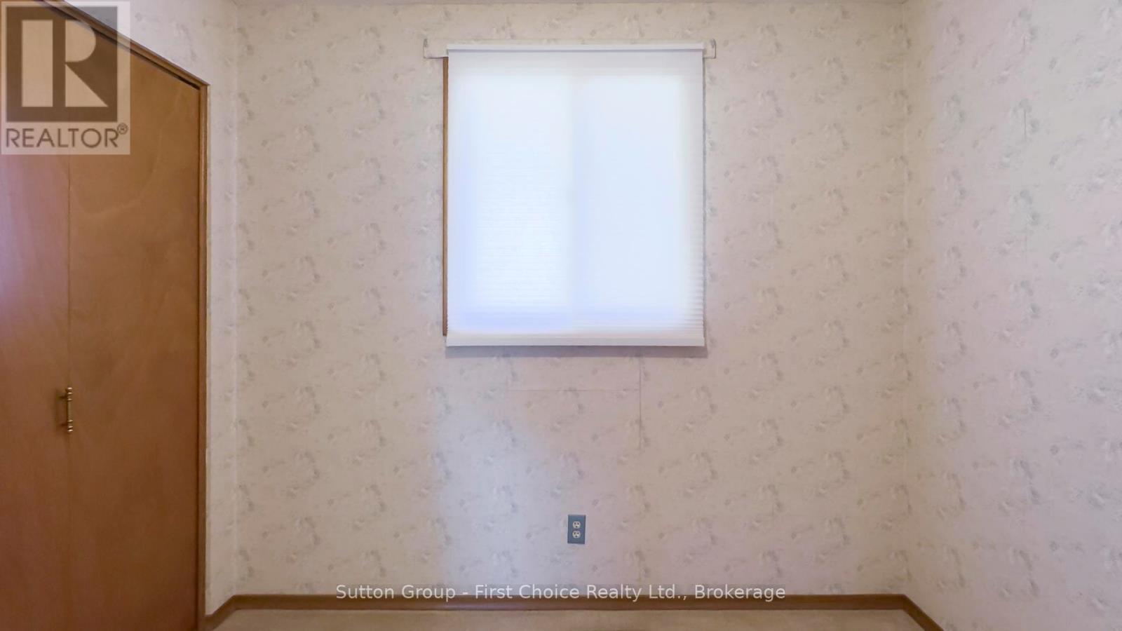 8 Dunsford Crescent, St. Marys, ON - Indoor Photo Showing Other Room