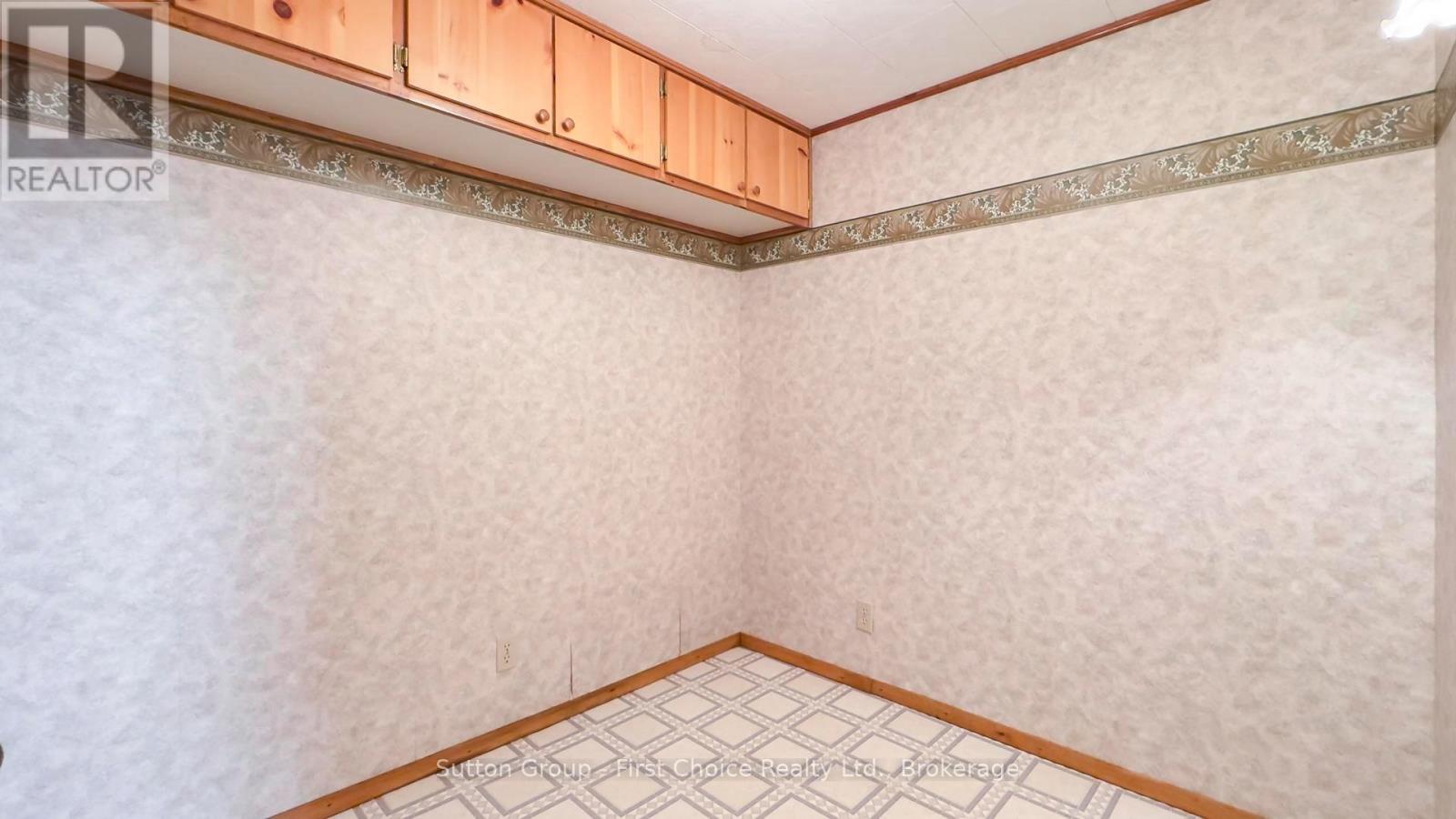 8 Dunsford Crescent, St. Marys, ON - Indoor Photo Showing Other Room