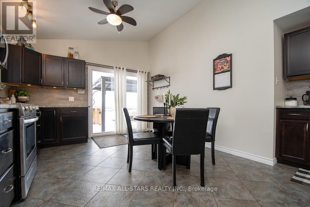 Eat in Kitchen, so. many cupboards - 874 Monarch Road, Kawartha Lakes (Lindsay), ON - Indoor