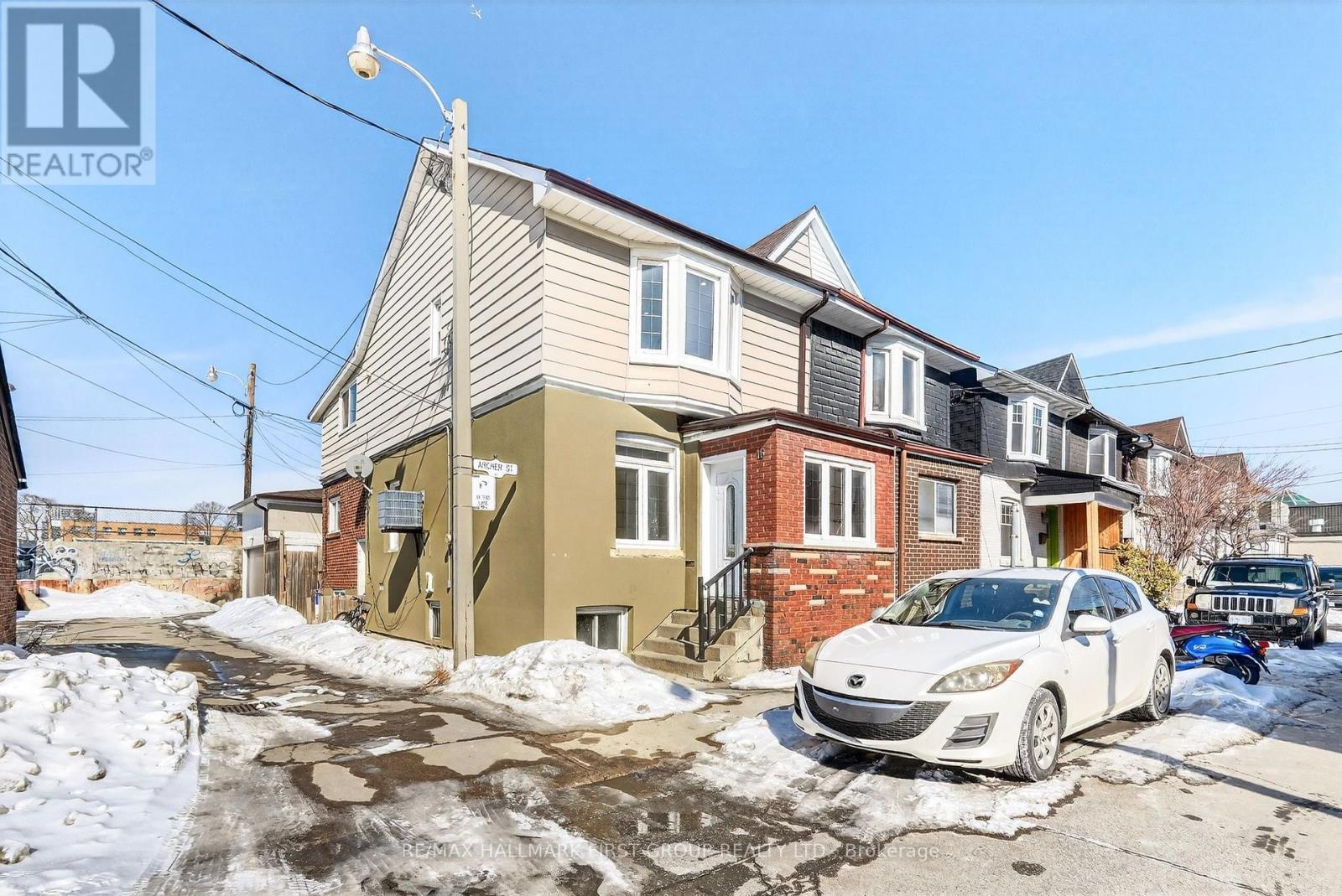 16 Archer Street, Toronto, ON - Outdoor