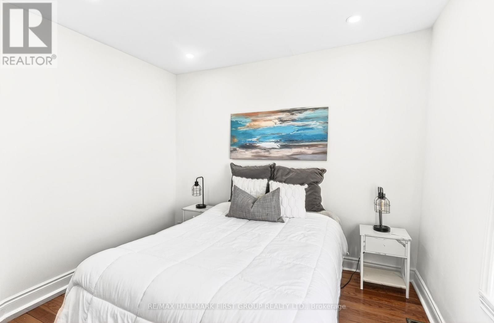 16 Archer Street, Toronto, ON - Indoor Photo Showing Bedroom