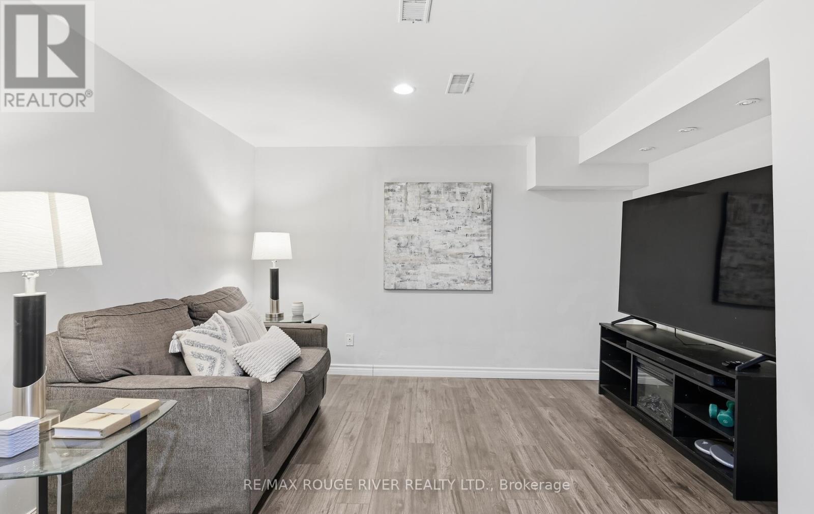 1201 Charlotte Circle, Pickering, ON - Indoor