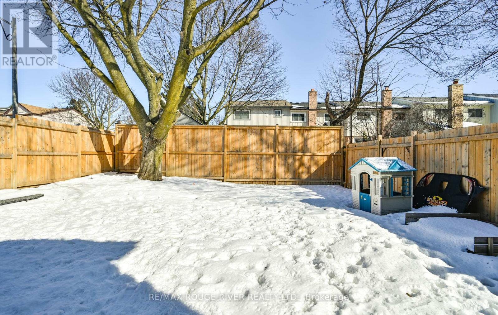 1201 Charlotte Circle, Pickering, ON - Outdoor