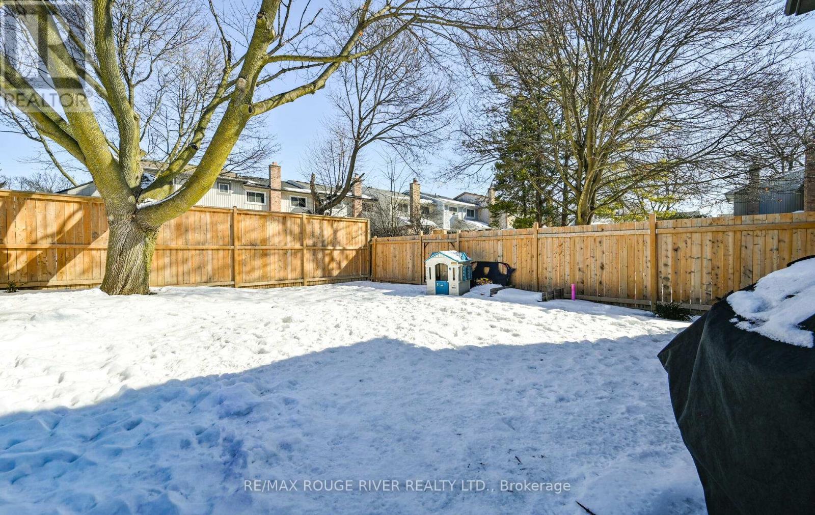 1201 Charlotte Circle, Pickering, ON - Outdoor