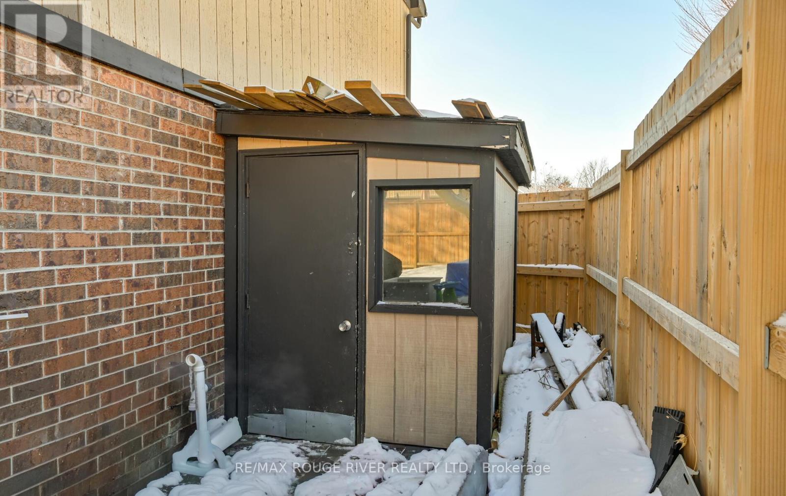 1201 Charlotte Circle, Pickering, ON - Outdoor With Exterior