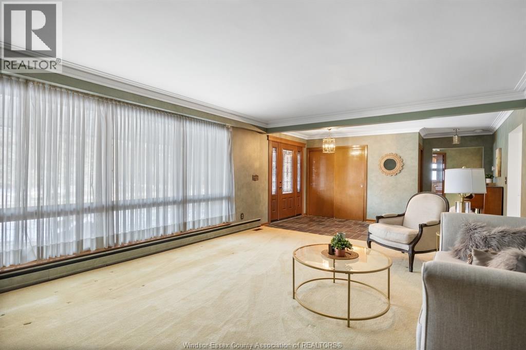 3071 Lauzon Road, Windsor, ON - Indoor