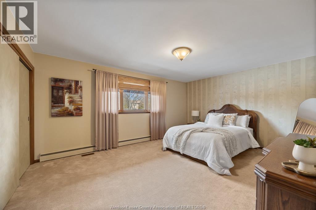 3071 Lauzon Road, Windsor, ON - Indoor Photo Showing Bedroom