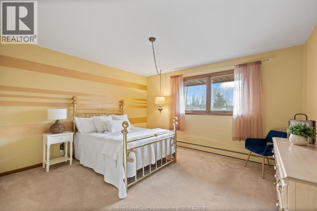 3071 Lauzon Road, Windsor, ON - Indoor Photo Showing Bedroom