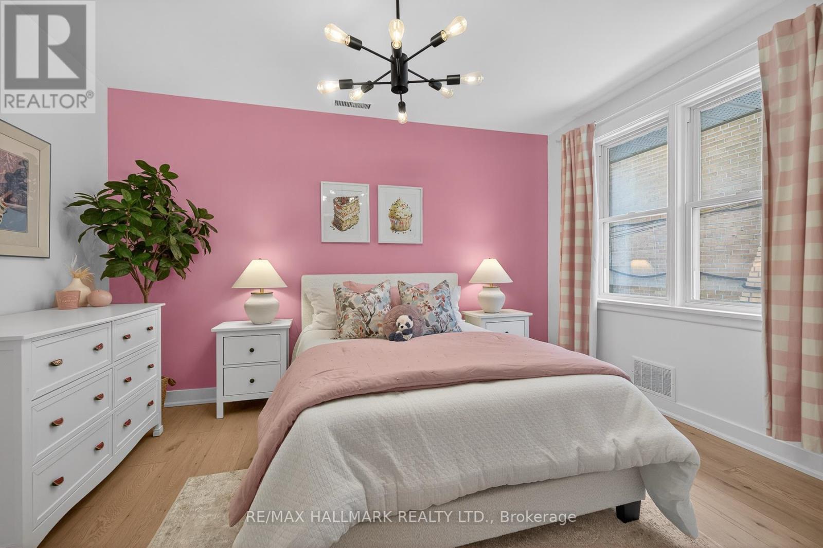 23 Acton Avenue, Toronto, ON - Indoor Photo Showing Bedroom